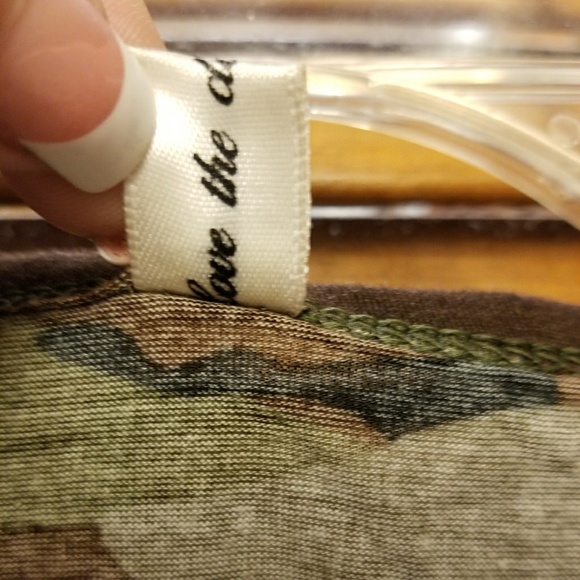 Camo top - Picture 3 of 3